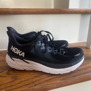 Hoka Clifton tennis athletic shoes size 7.5 worn once